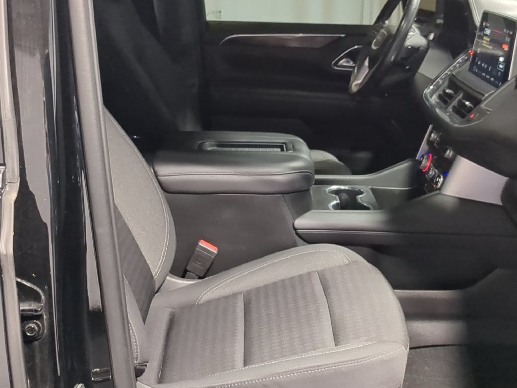 Used 2023 GMC Yukon SLE AWD/4WD image 26