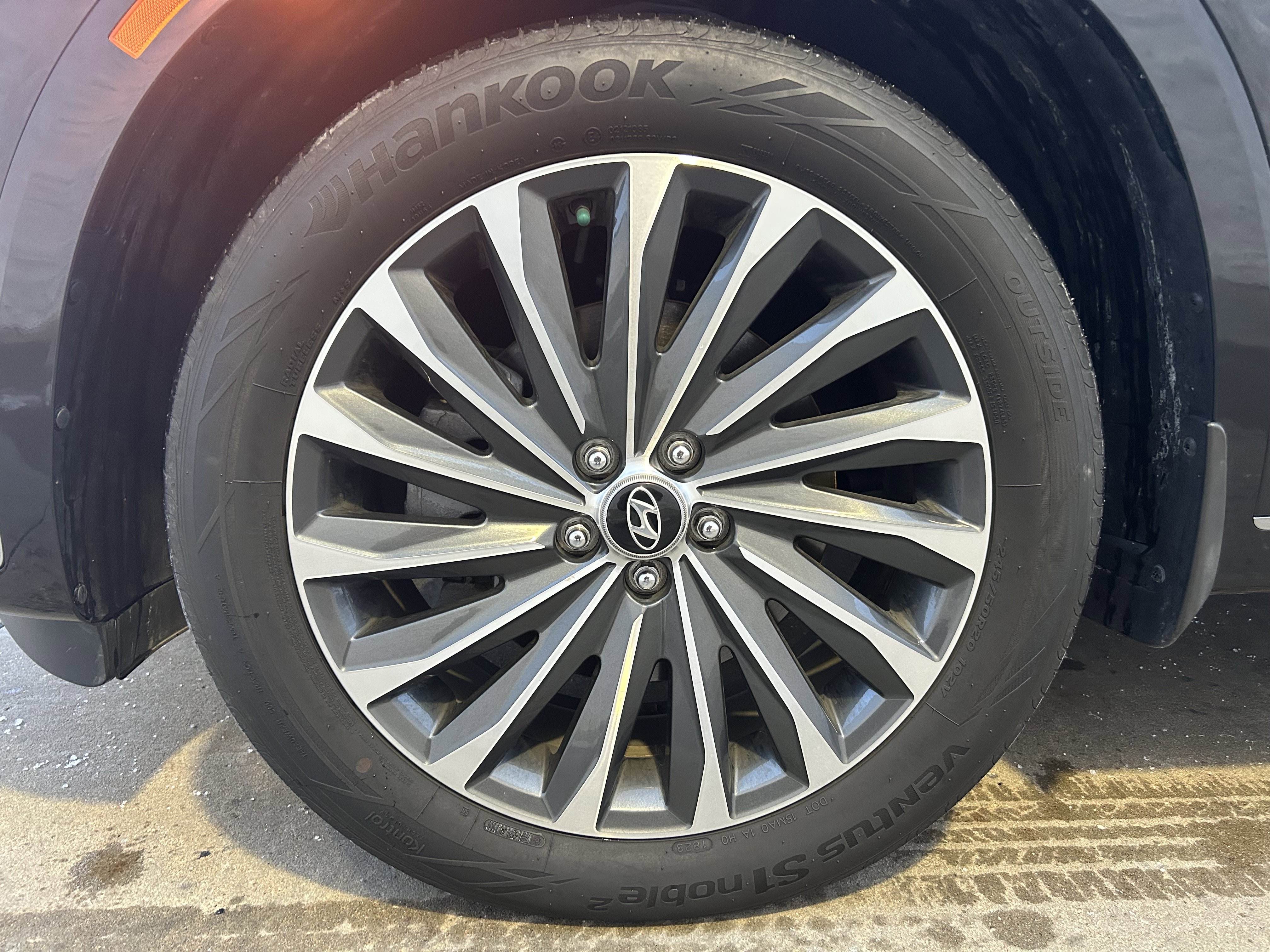 Used 2023 Hyundai Palisade Calligraphy image 11