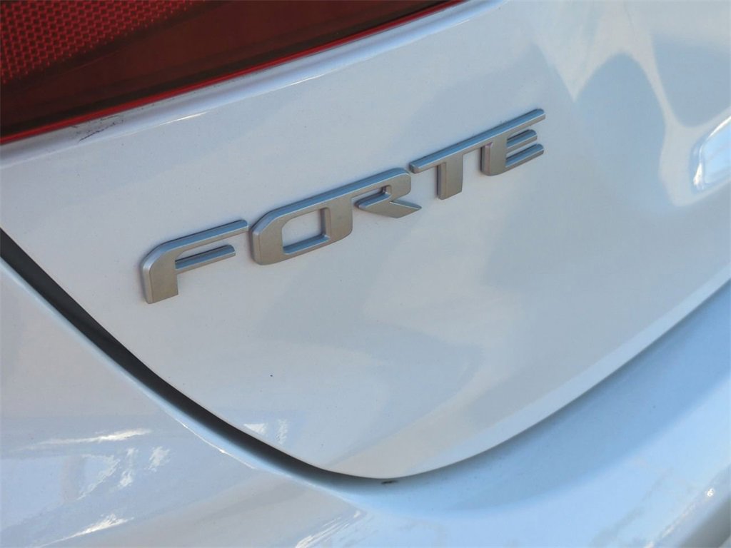 Certified 2023 Kia Forte LXS w/ LXS Technology Package image 29