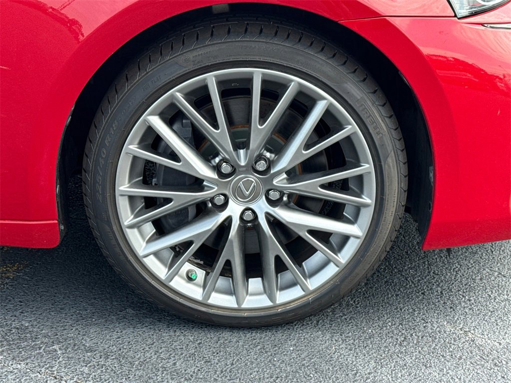 Used 2017 Lexus IS 200t image 12