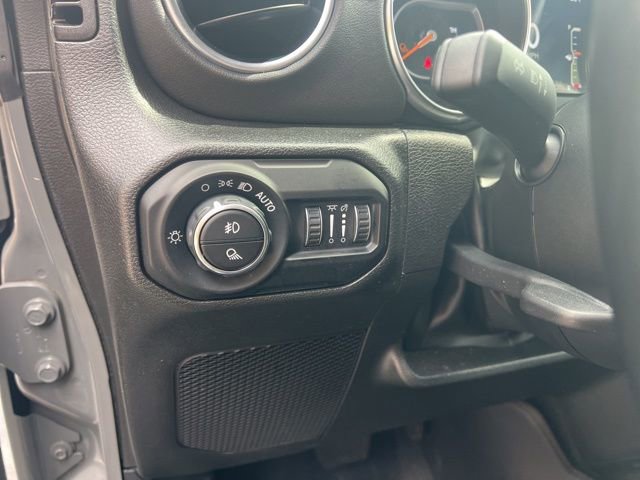 Used 2022 Jeep Gladiator Overland w/ Popular Equipment Package image 8