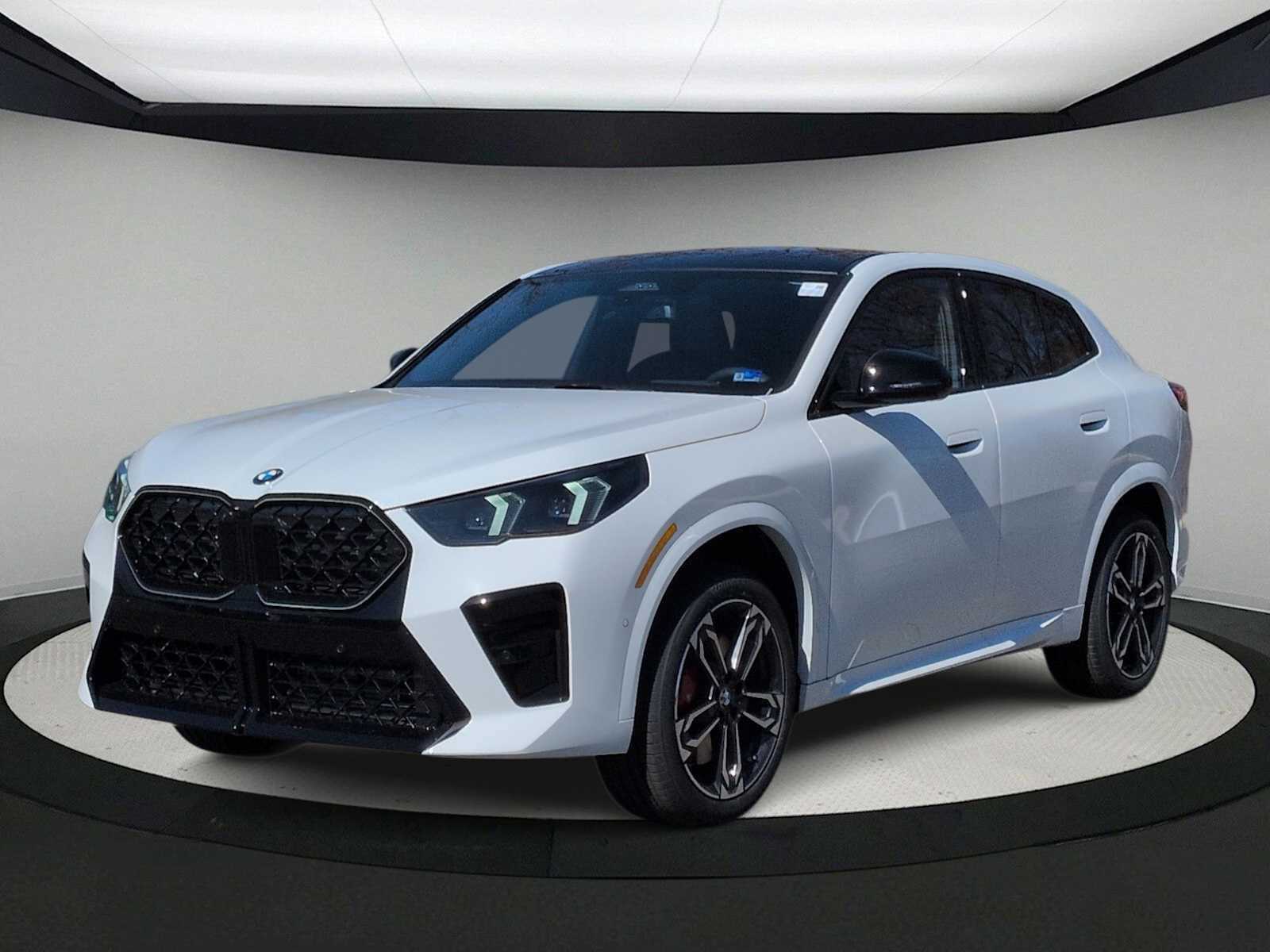Used 2026 BMW X2 xDrive28i w/ Technology Package AWD/4WD image 4