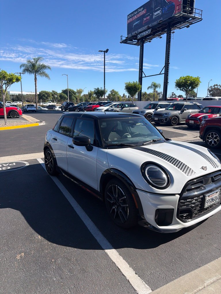 Used 2025 MINI Cooper S FWD image 1