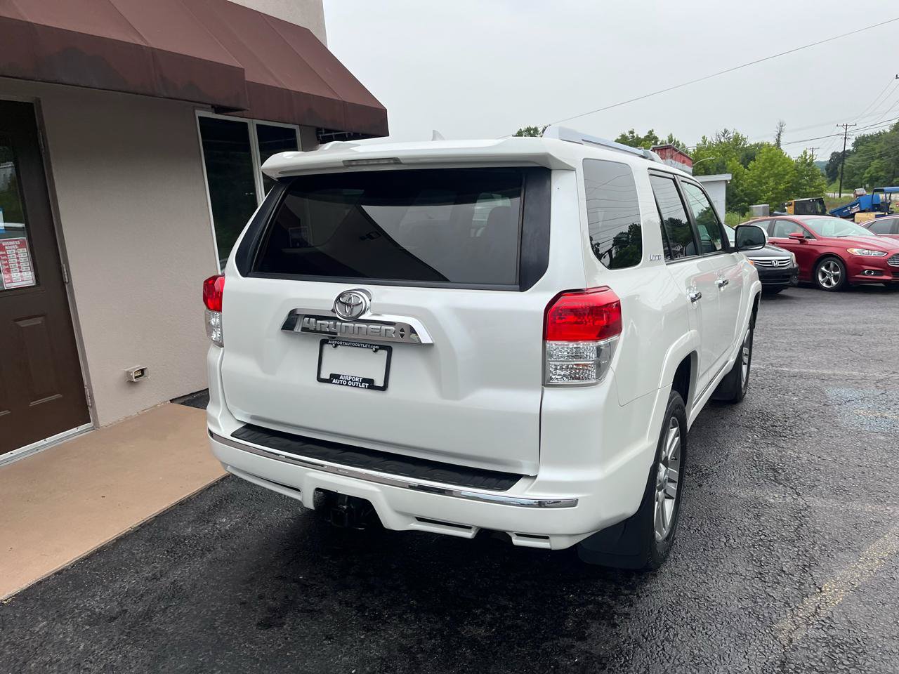 Used 2010 Toyota 4Runner Limited AWD/4WD image 6