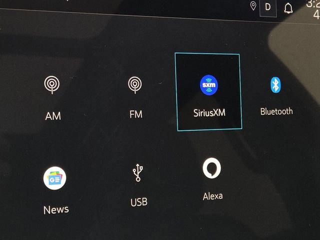 Used 2025 GMC Acadia AT4 w/ Luxury Package image 5