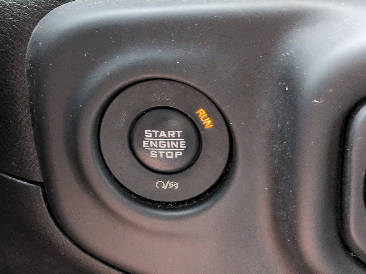 Used 2020 Jeep Wrangler Sport AWD/4WD image 26