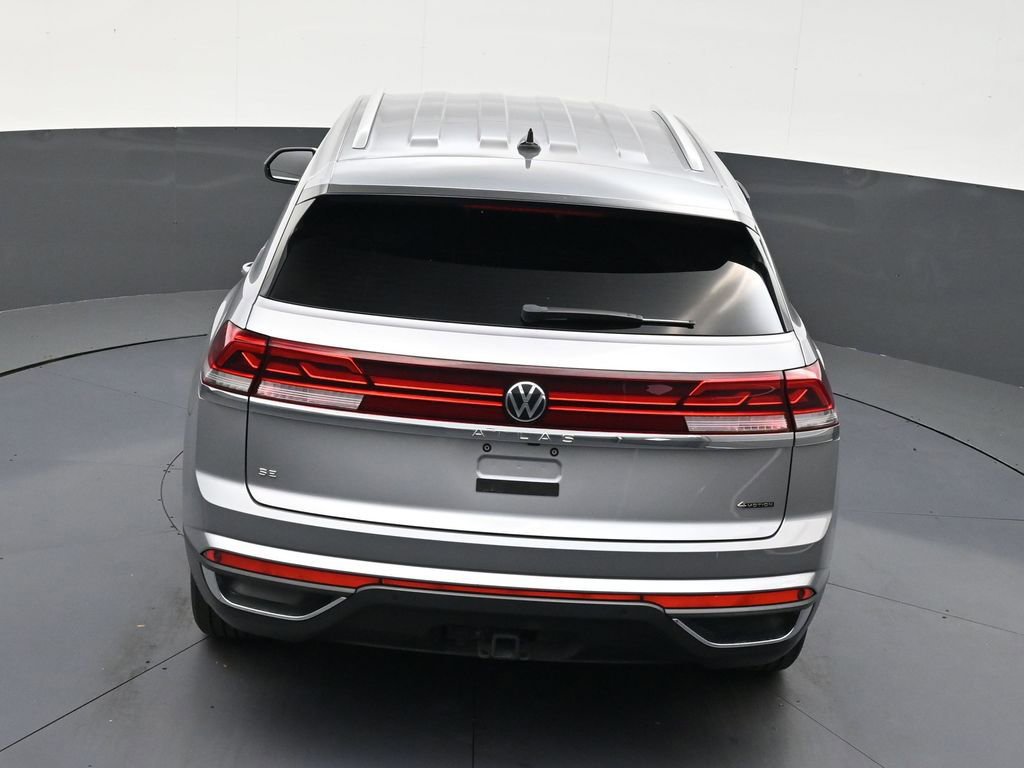 Used 2024 Volkswagen Atlas Cross Sport SE image 16