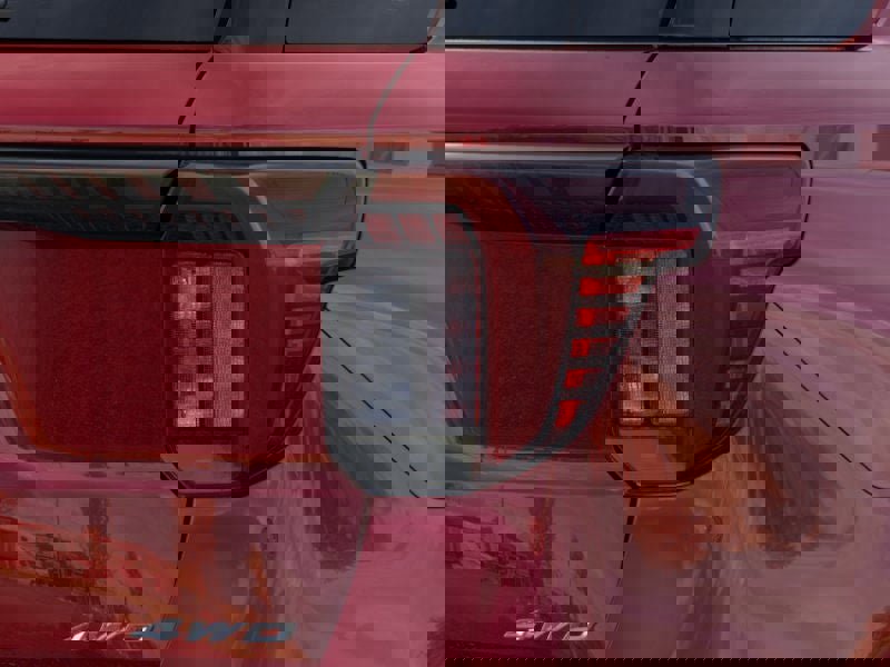 New 2025 Ford Explorer Platinum w/ LUX Leather Package image 21