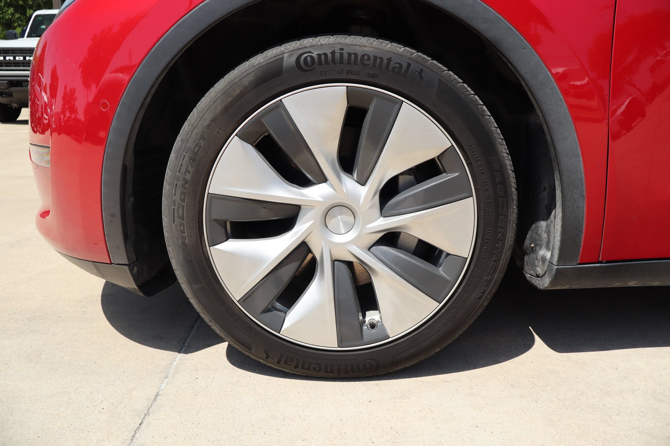 Used 2021 Tesla Model Y Long Range AWD/4WD image 9