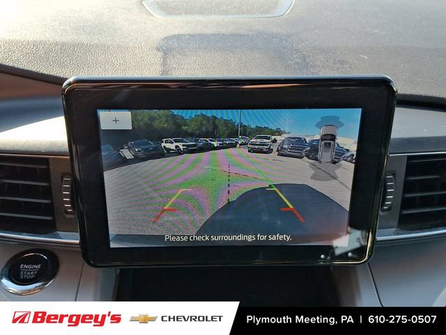 Used 2024 Ford Explorer XLT w/ Equipment Group 202A AWD/4WD image 23