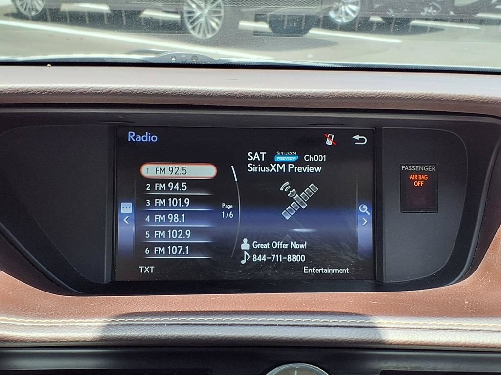 Used 2017 Lexus ES 350 w/ Premium Package FWD image 23