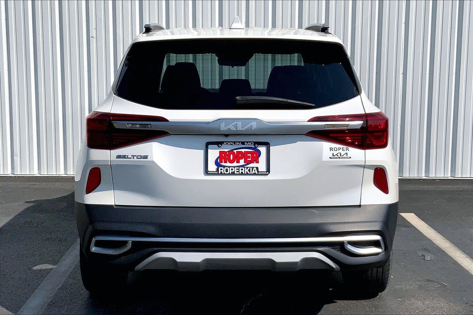 Used 2023 Kia Seltos S AWD/4WD image 4