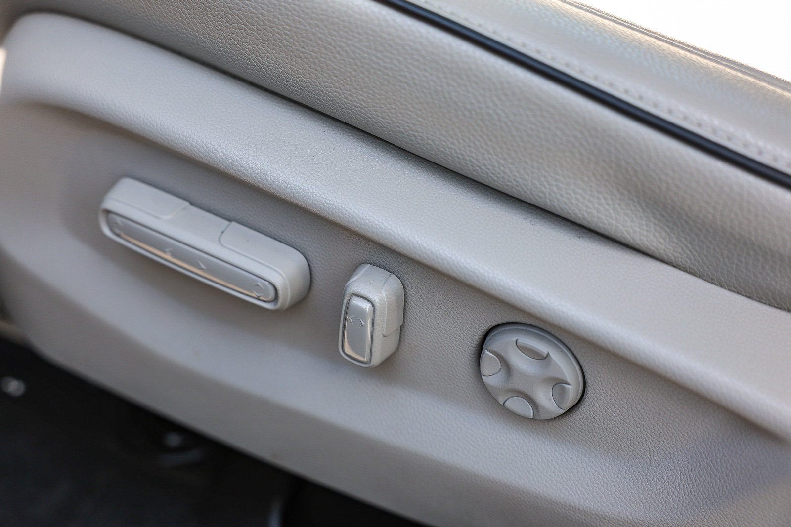 Certified 2025 Honda Odyssey Touring image 15