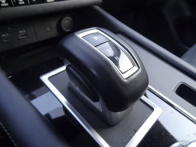 Used 2024 Mitsubishi Outlander SE AWD/4WD image 36