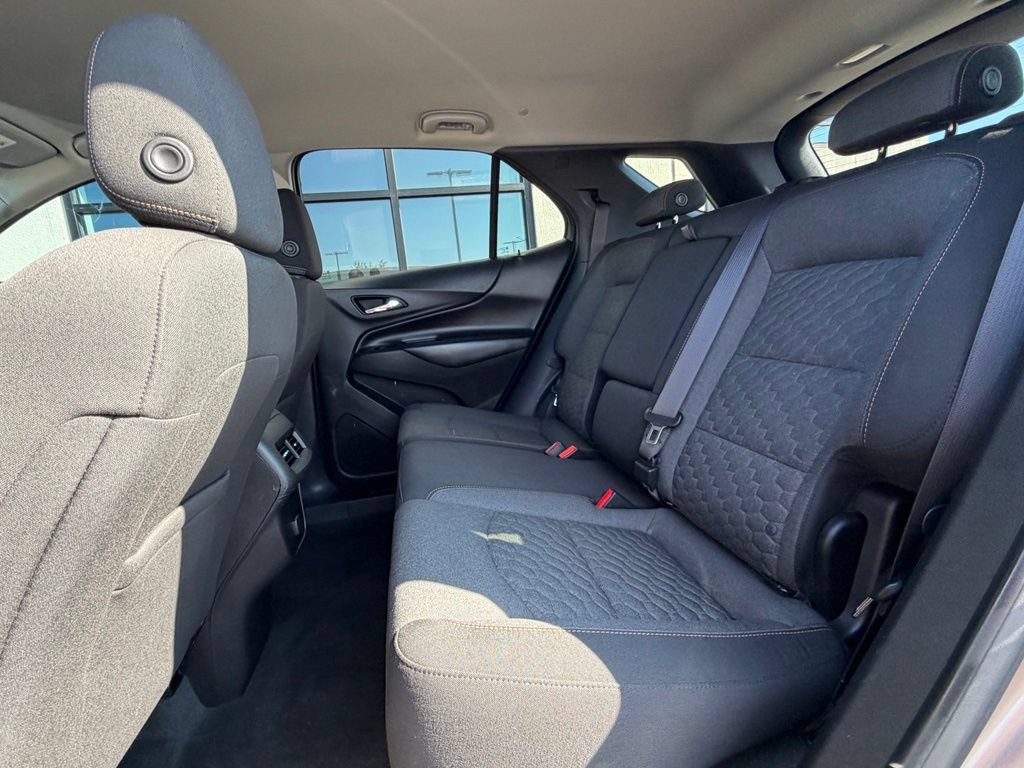 Used 2018 Chevrolet Equinox LT FWD image 22