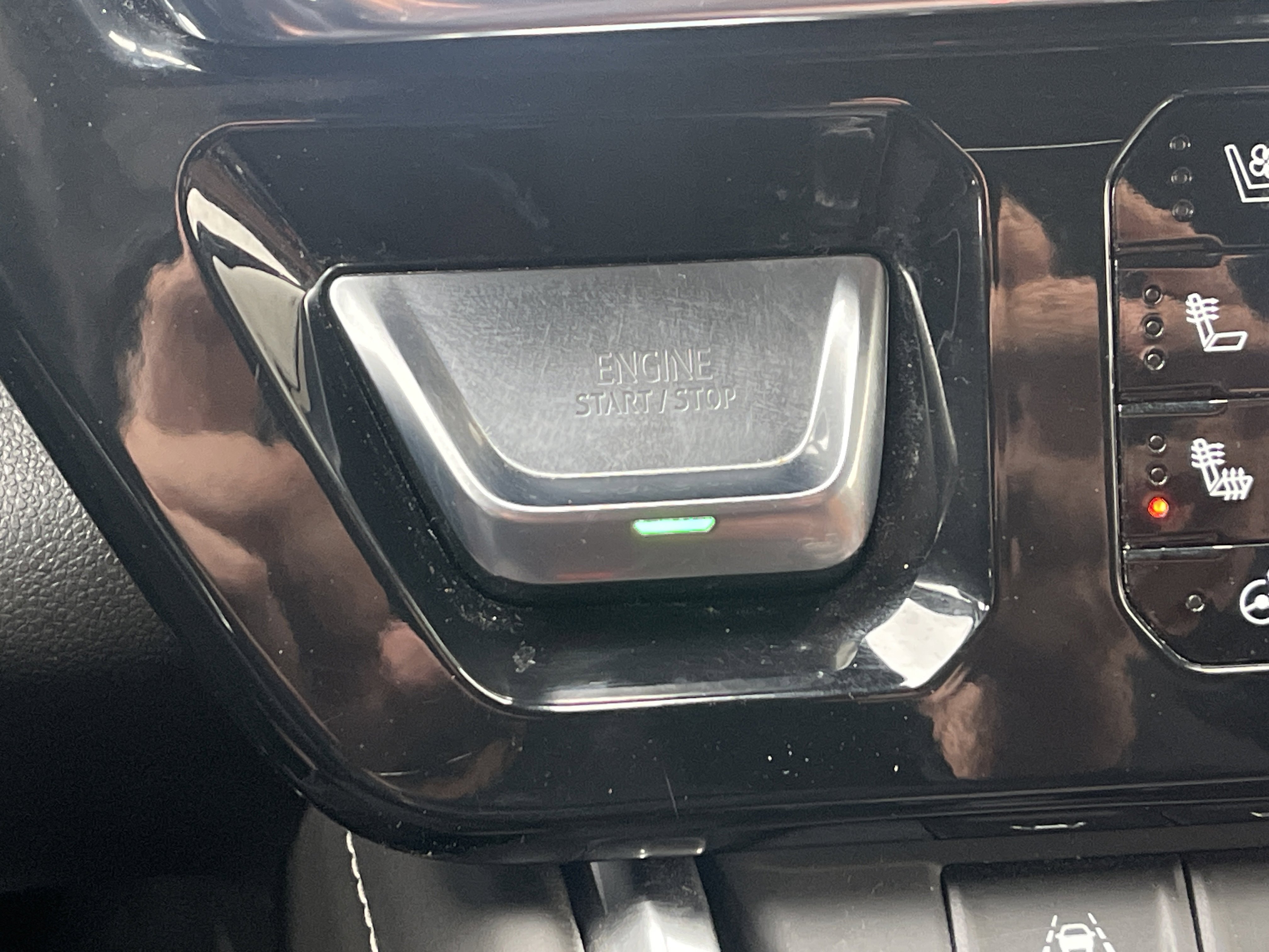 Used 2024 GMC Sierra 1500 Denali Ultimate image 15