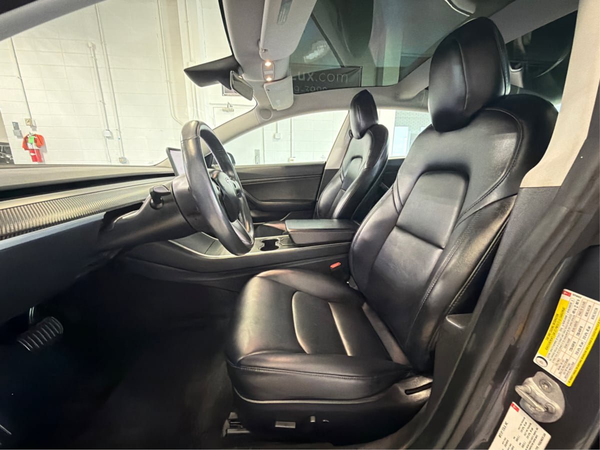 Used 2018 Tesla Model 3 Long Range RWD image 9