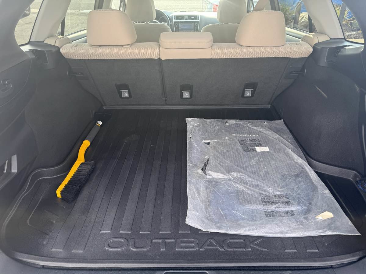 Used 2018 Subaru Outback 2.5i Premium AWD/4WD image 15