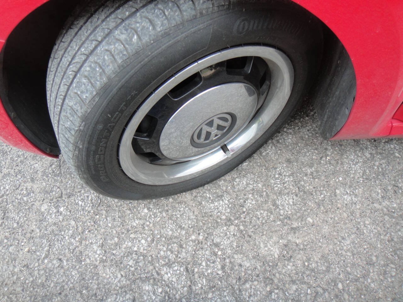 Used 2013 Volkswagen Beetle 2.5 FWD image 15