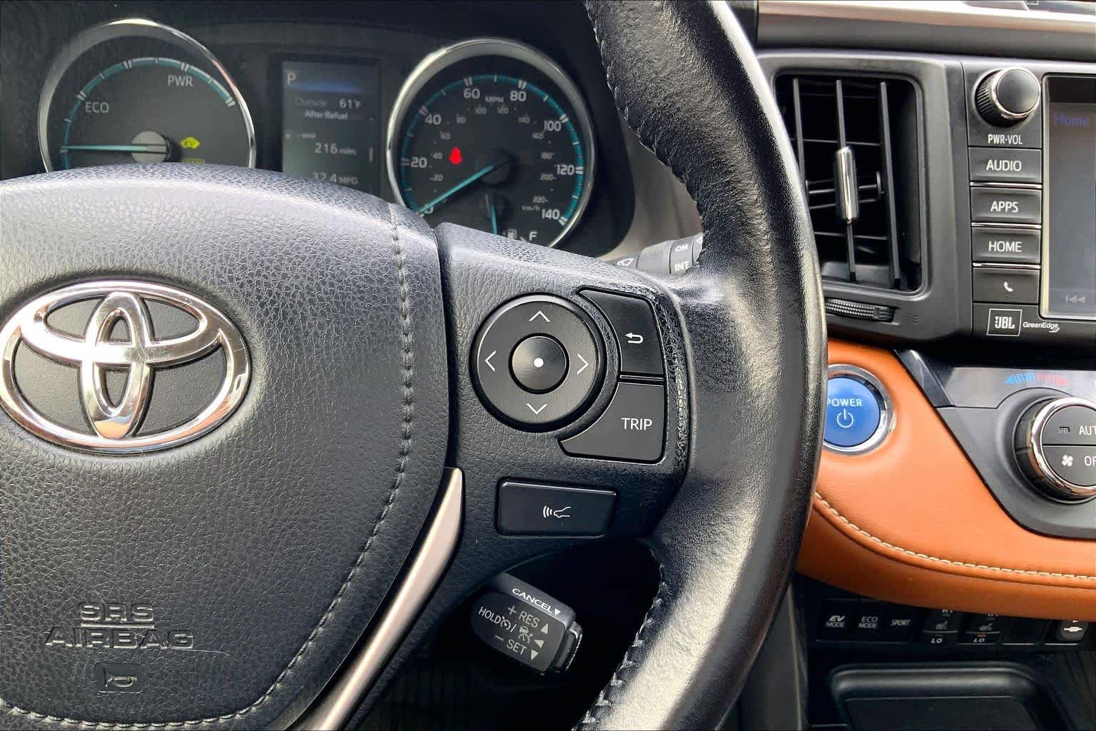 Used 2016 Toyota RAV4 Limited AWD/4WD image 25