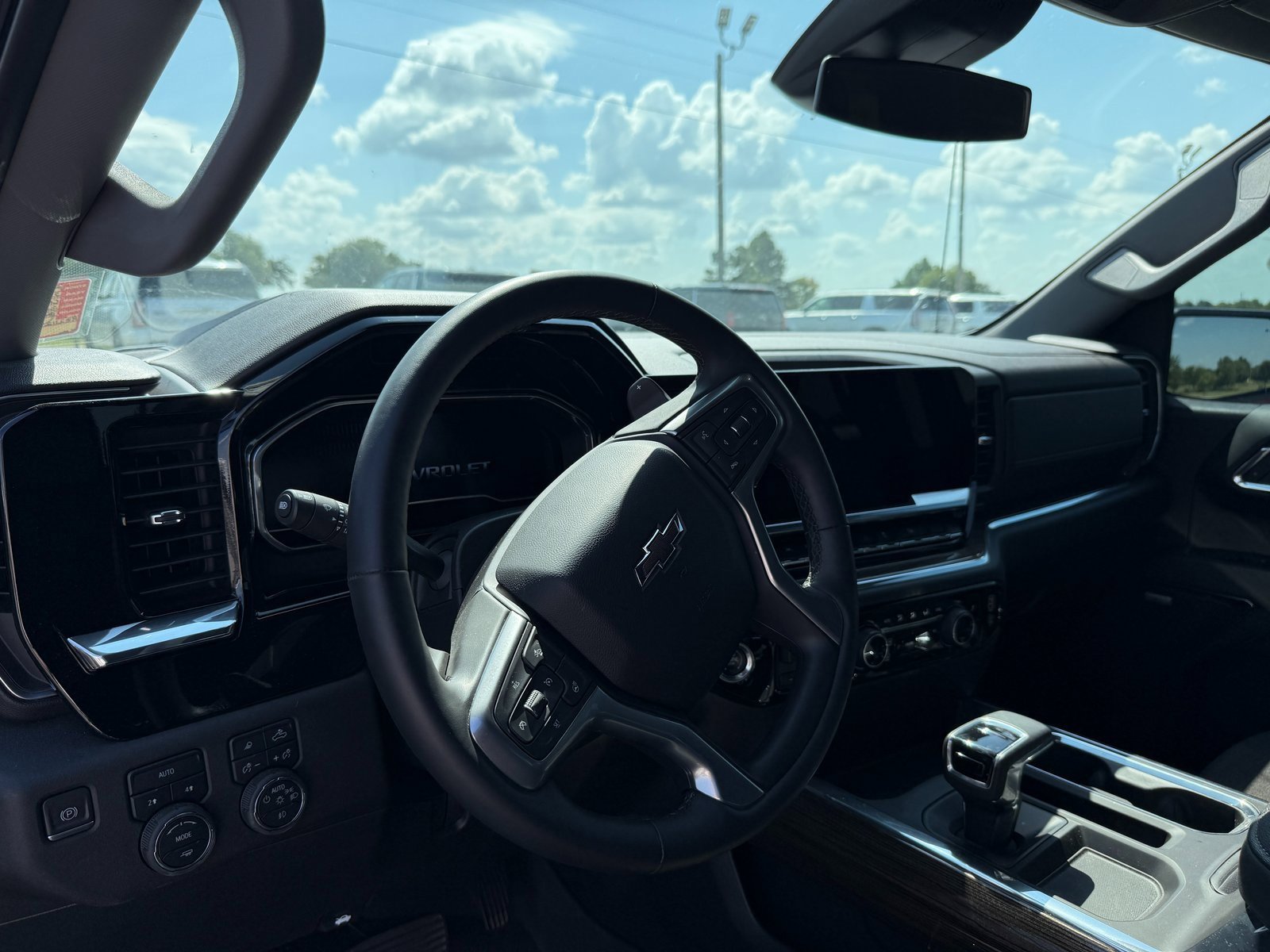 Used 2024 Chevrolet Silverado 1500 RST w/ Convenience Package II image 10