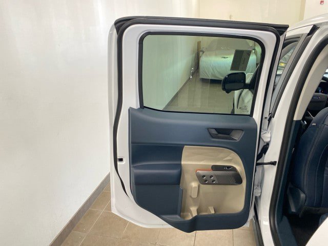 New 2025 Ford Maverick Lariat w/ 4K Tow Package image 16