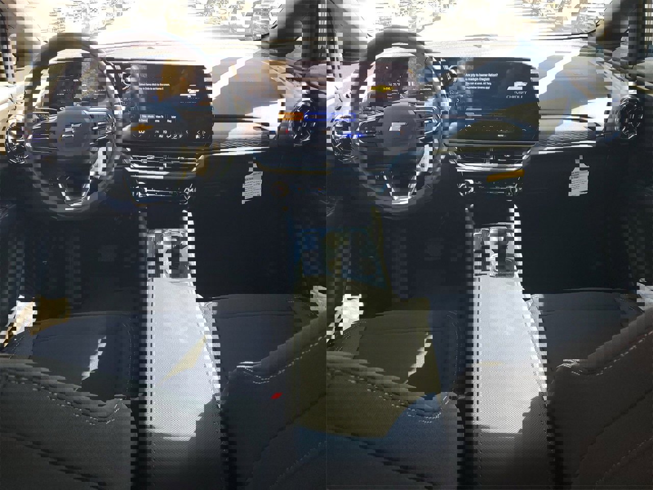 New 2026 Chevrolet Equinox EV LT image 12