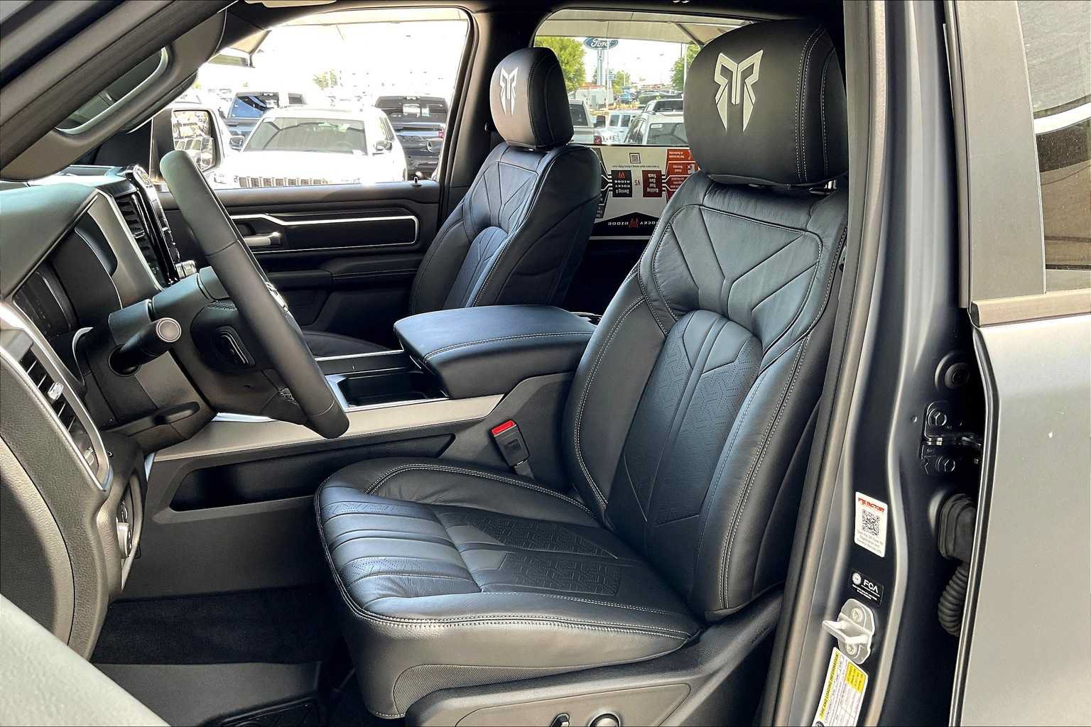 New 2025 RAM 1500 Big Horn AWD/4WD image 7
