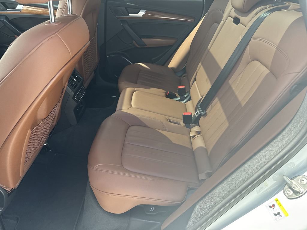 Used 2021 Audi Q5 2.0T Premium w/ Convenience Package image 24