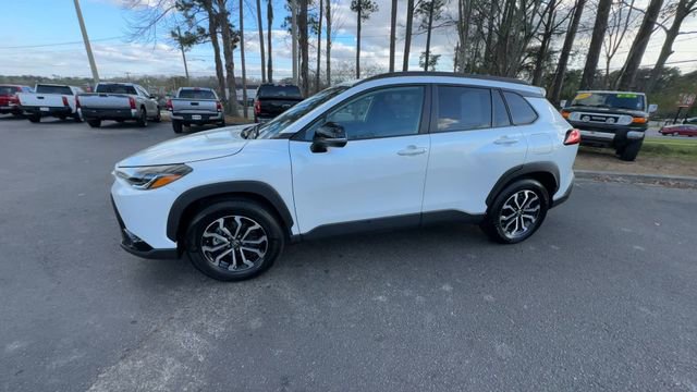 Used 2025 Toyota Corolla Cross SE image 9