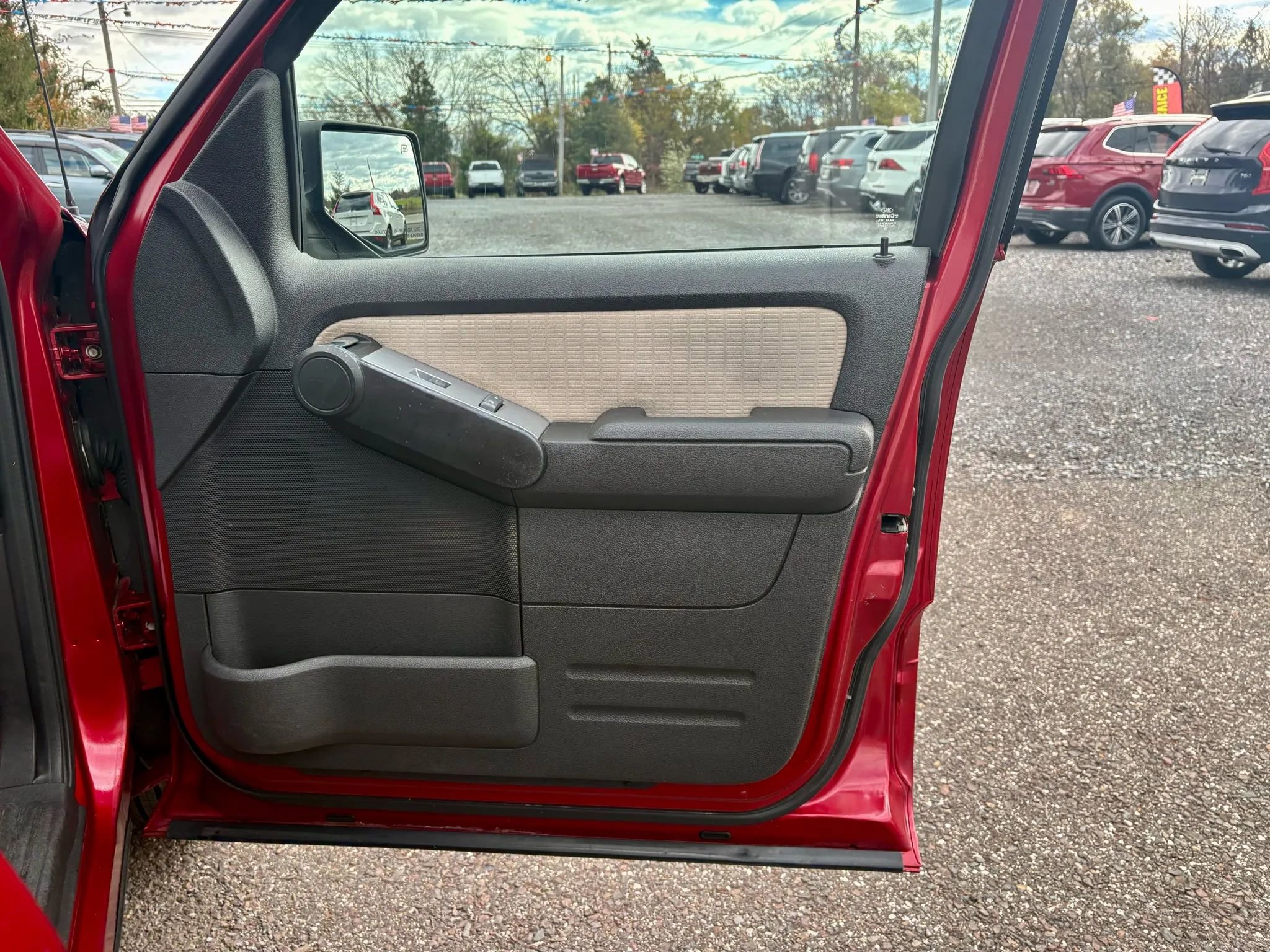 Used 2008 Mercury Mountaineer AWD image 13