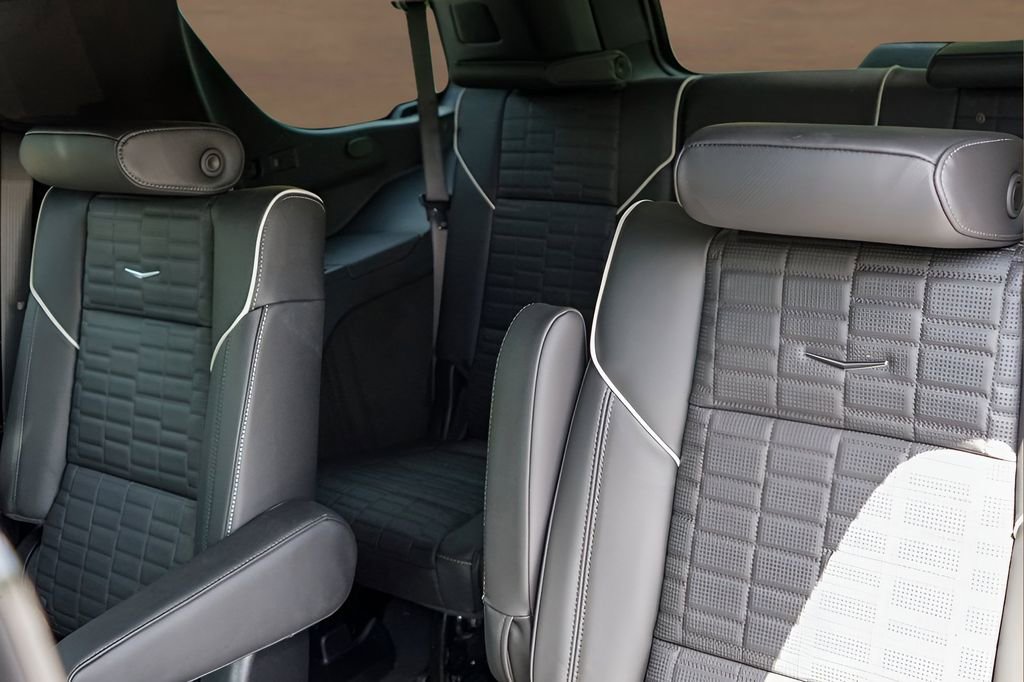 New 2026 Cadillac Escalade Platinum Sport w/ LPO, ONYX Package image 20