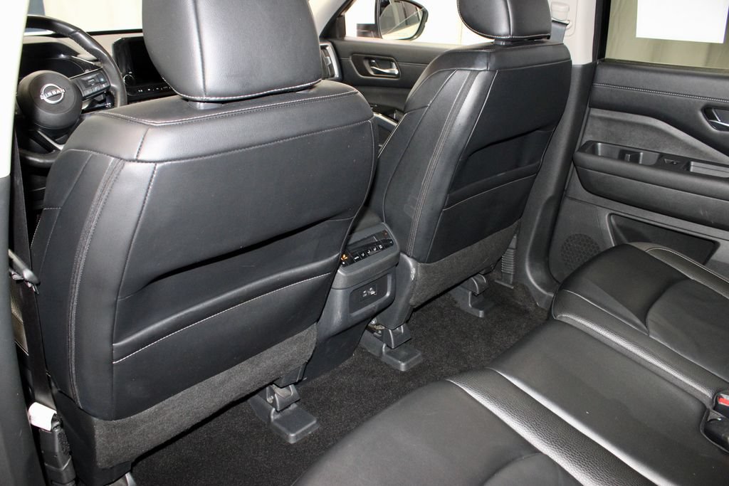 Certified 2024 Nissan Pathfinder SL AWD/4WD image 22
