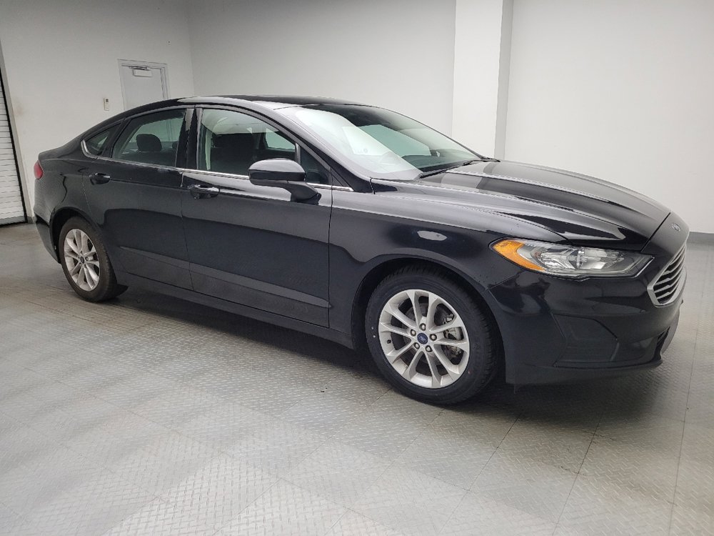 Used 2020 Ford Fusion SE FWD image 11
