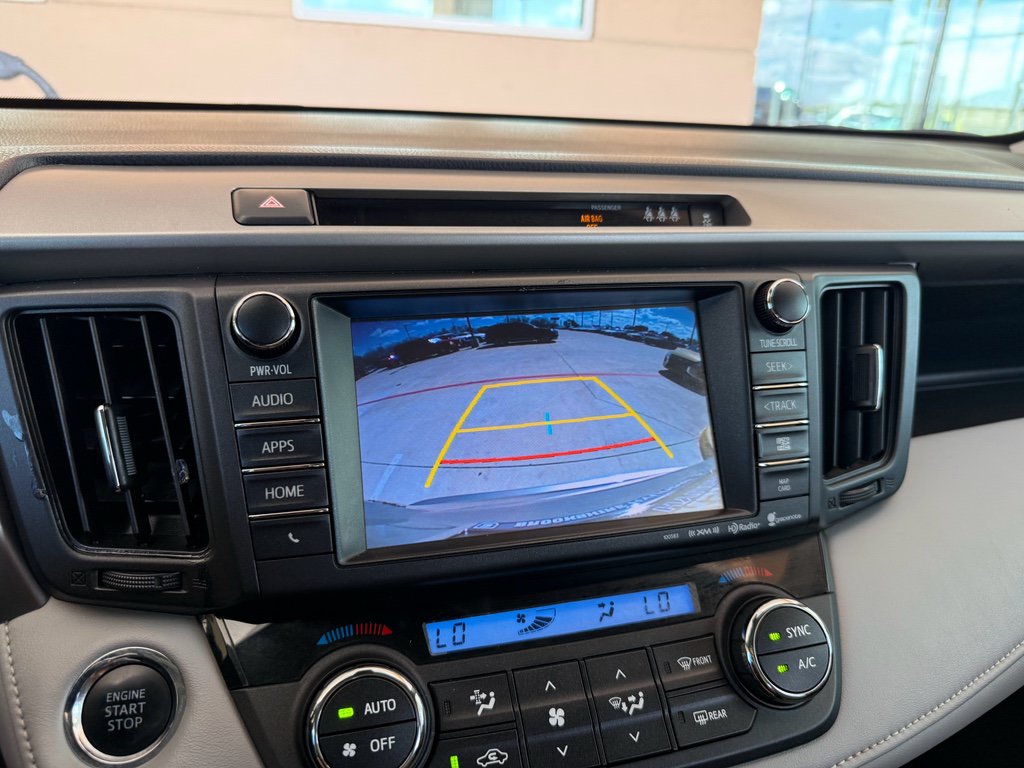 Used 2018 Toyota RAV4 Limited FWD image 21