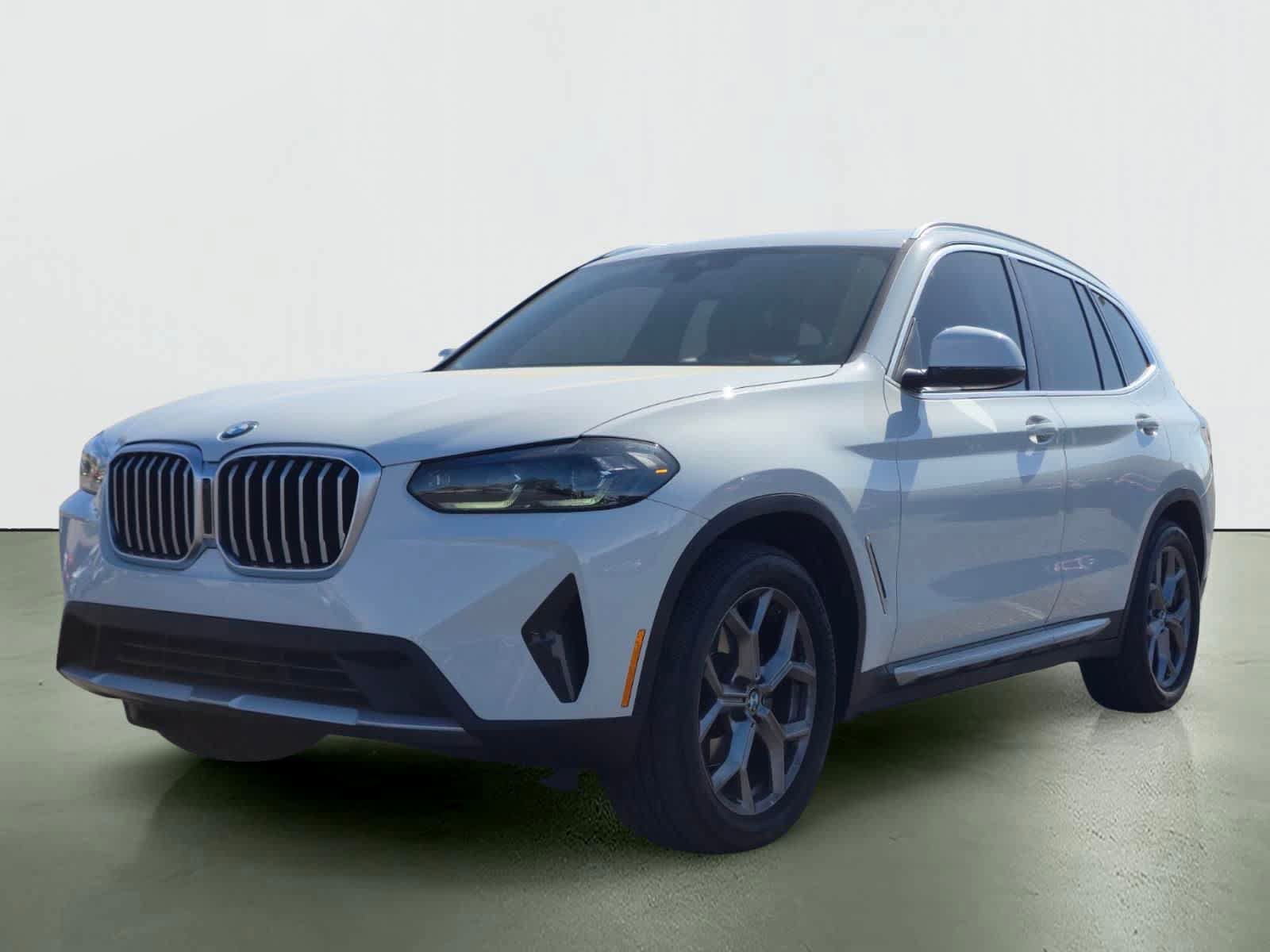Used 2022 BMW X3 sDrive30i w/ Premium Package 2 RWD image 2