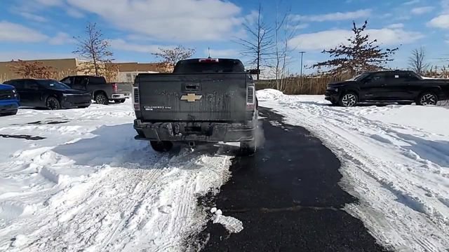 Used 2019 Chevrolet Colorado W/T w/ Custom Special Edition image 7