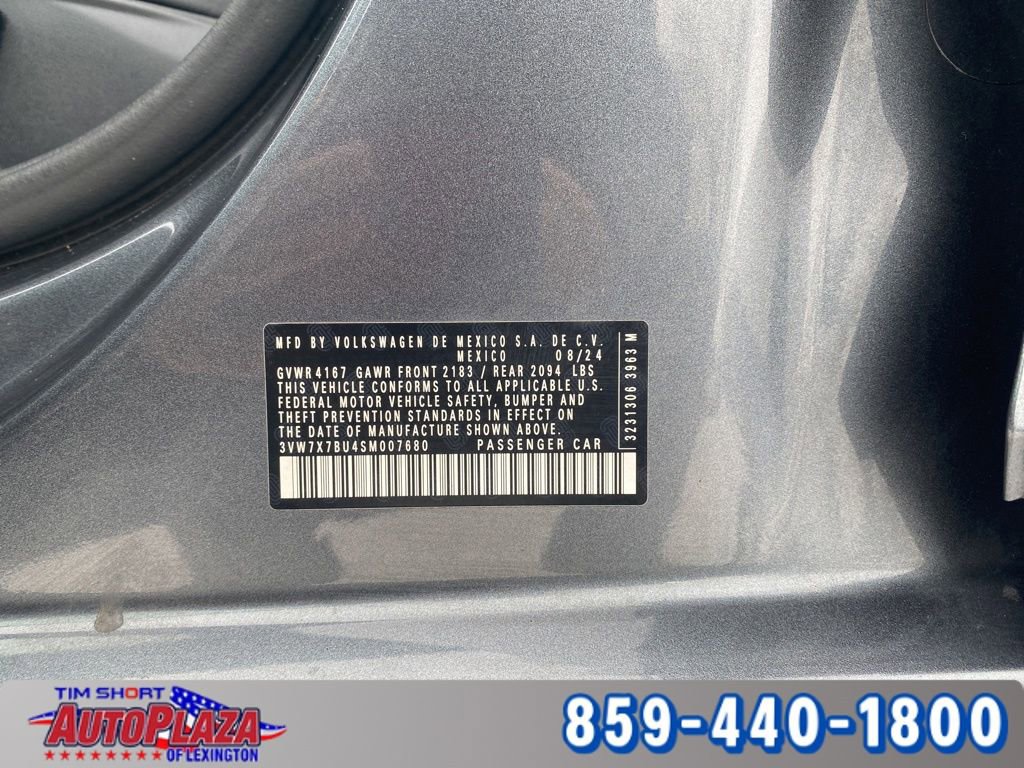 Used 2025 Volkswagen Jetta SE image 36