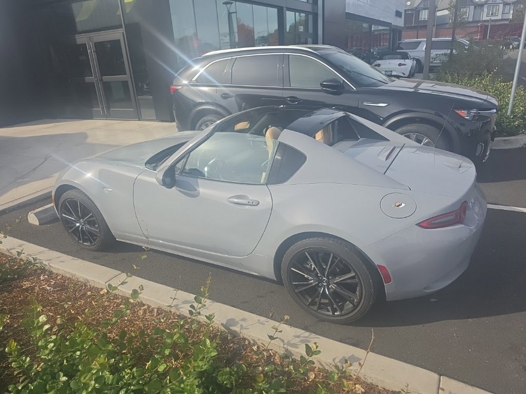 Used 2024 MAZDA MX-5 Miata RF Grand Touring w/ Weather Package RWD image 4