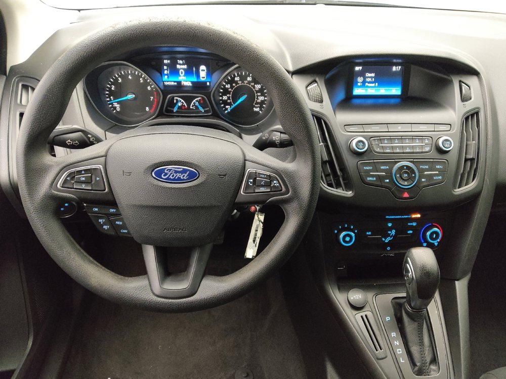 Used 2018 Ford Focus SE FWD image 22