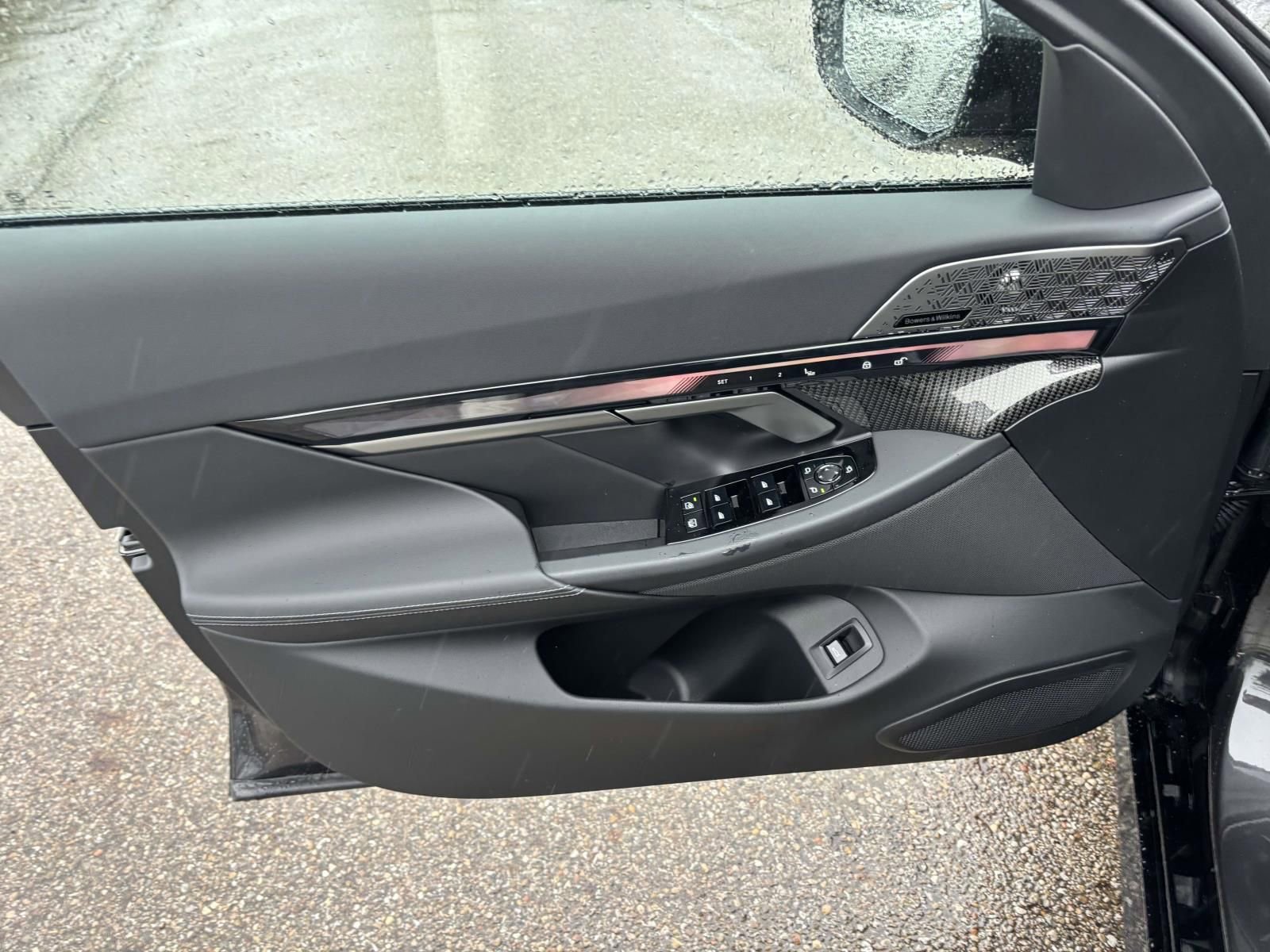 New 2026 BMW 550e xDrive AWD/4WD image 11