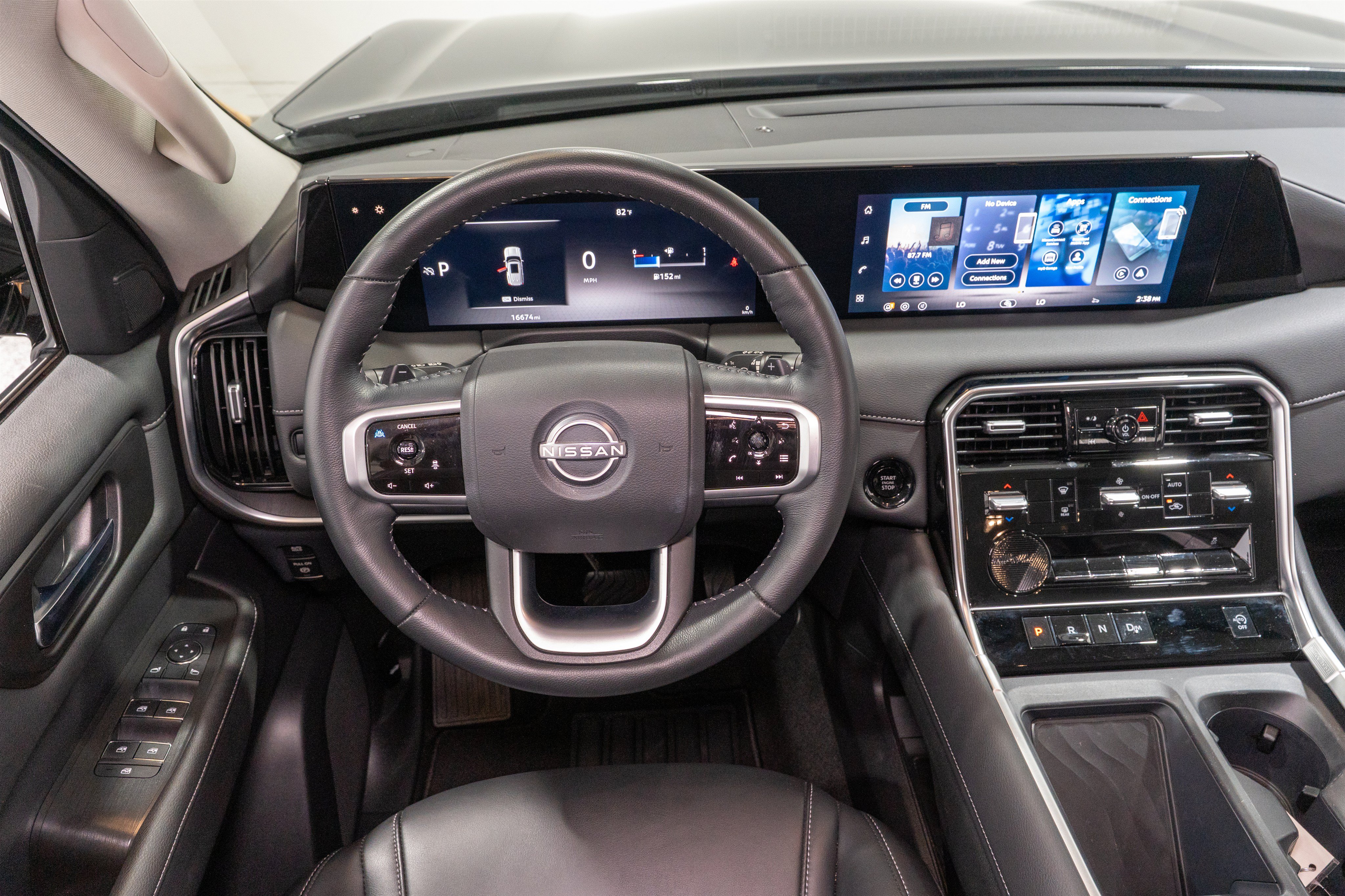 Used 2026 Nissan Armada SV RWD image 11