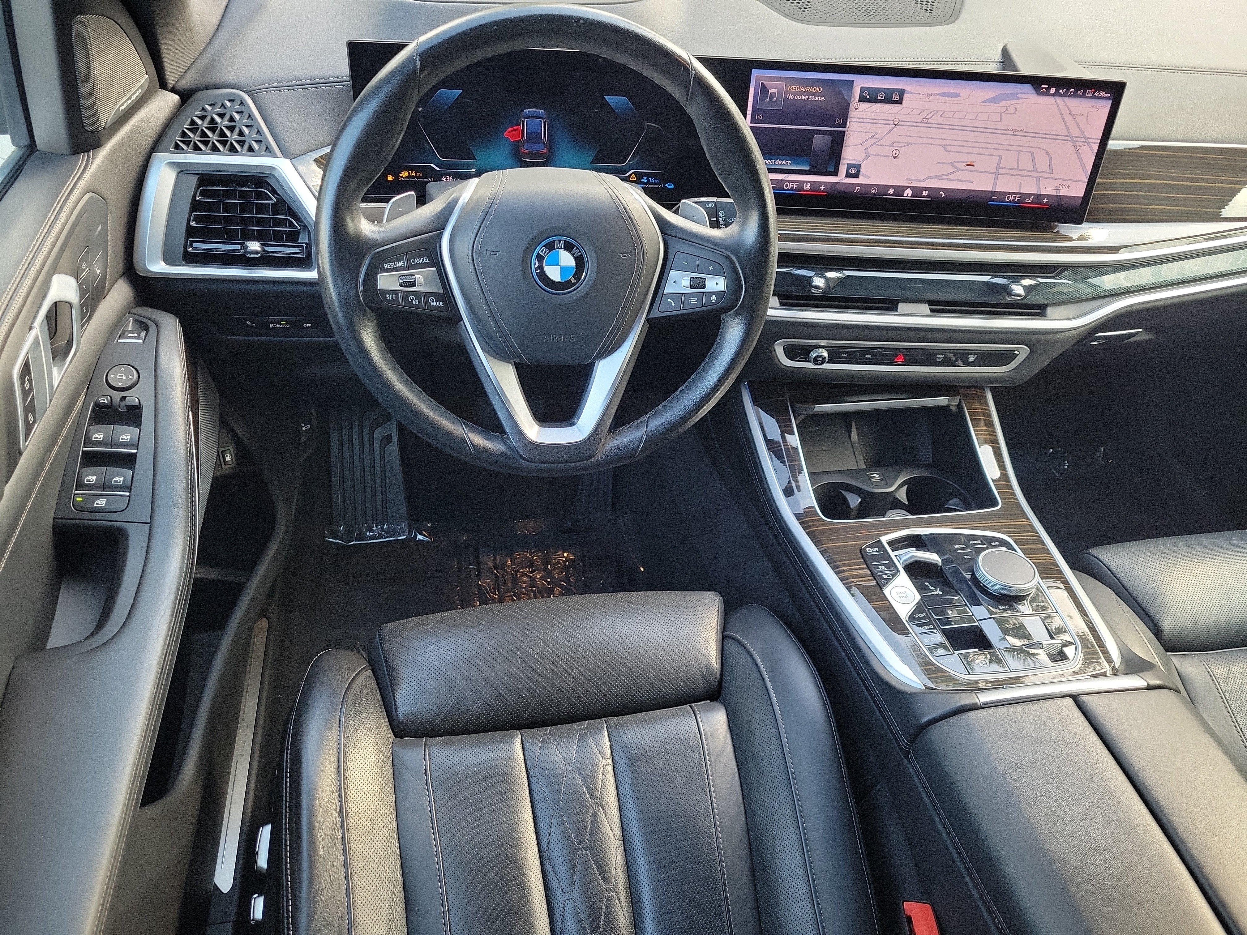 Used 2025 BMW X5 xDrive50e AWD/4WD image 7