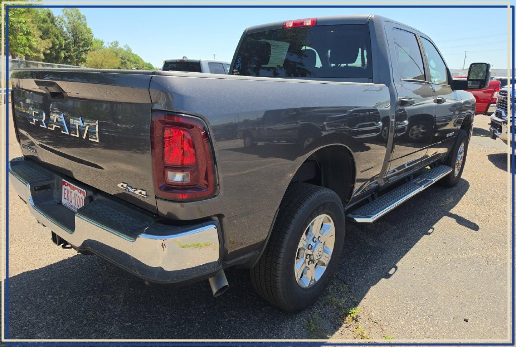 Used 2026 RAM 2500 Big Horn AWD/4WD image 6