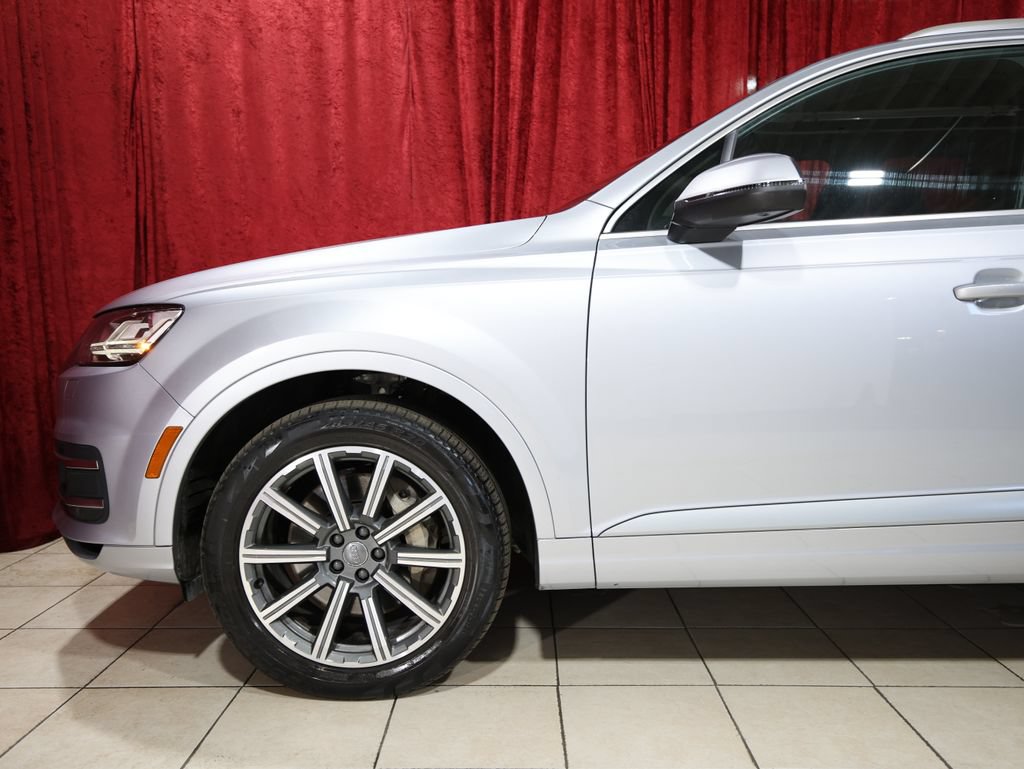 Used 2018 Audi Q7 3.0T Premium Plus w/ Premium Plus Package AWD/4WD image 5