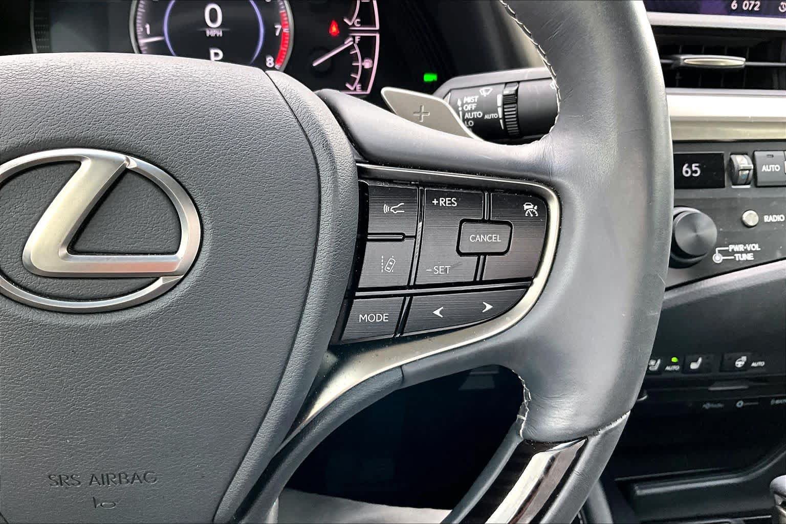 Used 2020 Lexus ES 350 w/ Premium Package FWD image 25