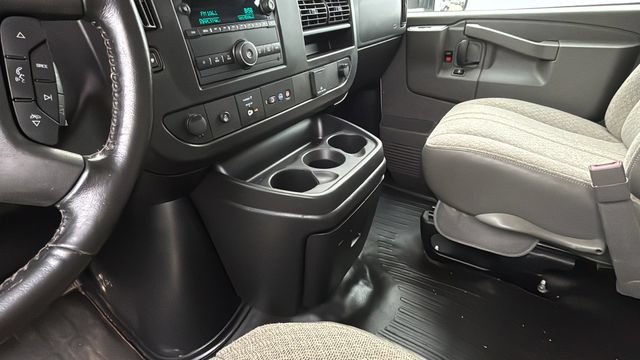 Used 2023 Chevrolet Express 3500 w/ Power Convenience Package RWD image 23