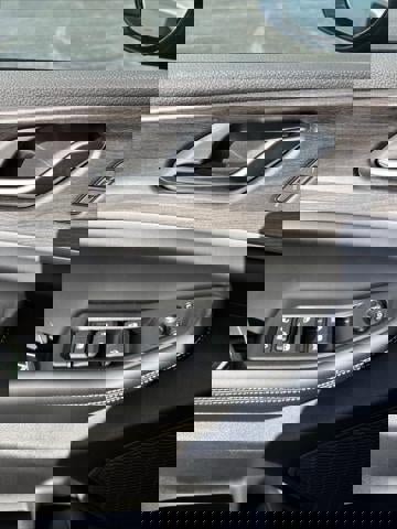 New 2025 Jeep Grand Cherokee Limited w/ Black Appearance Package image 35