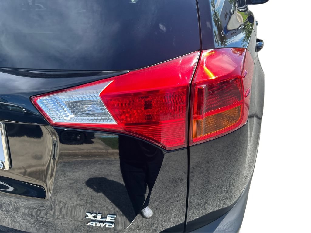 Used 2013 Toyota RAV4 XLE AWD/4WD image 33