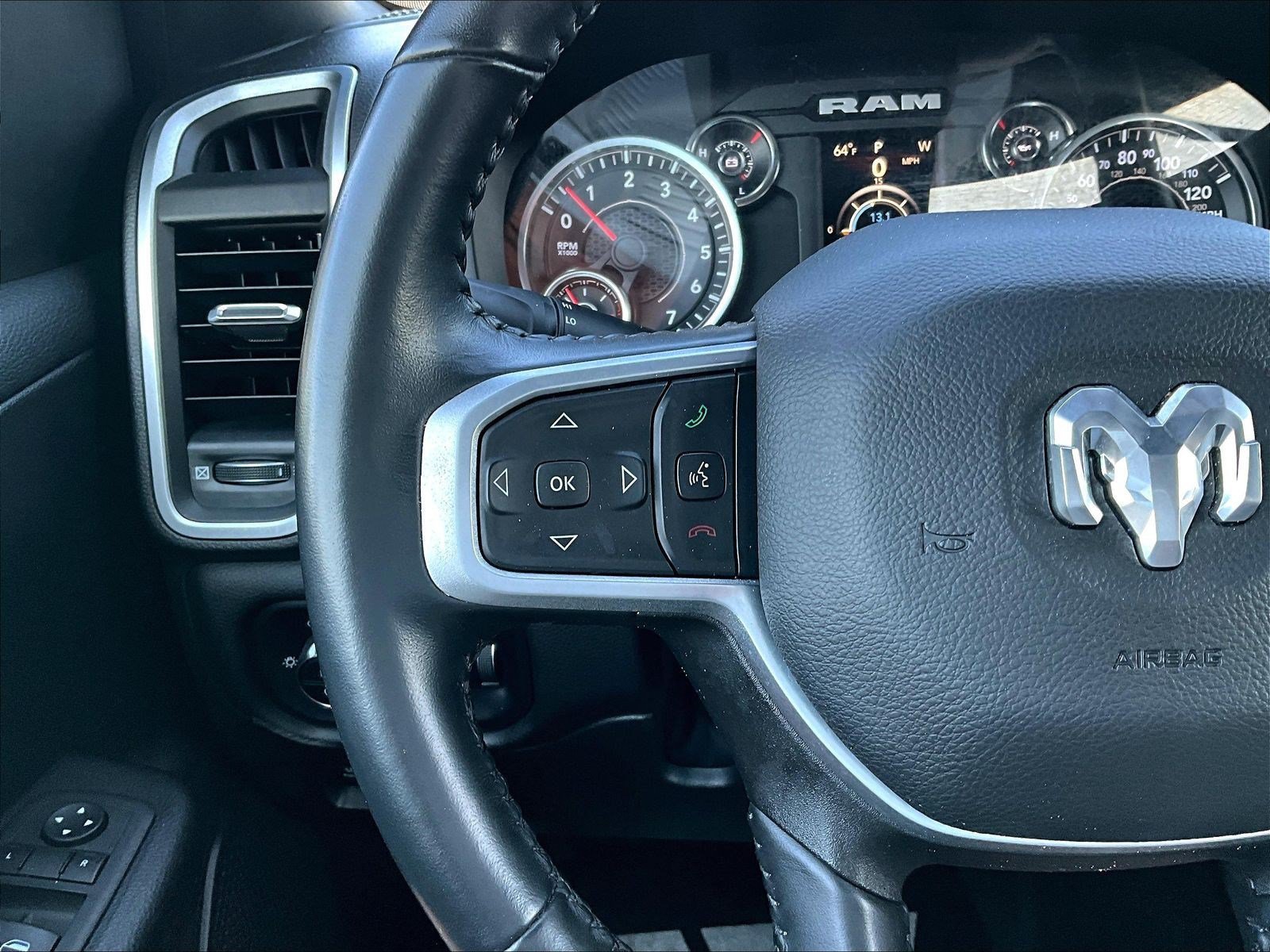Used 2022 RAM 1500 Big Horn AWD/4WD image 12